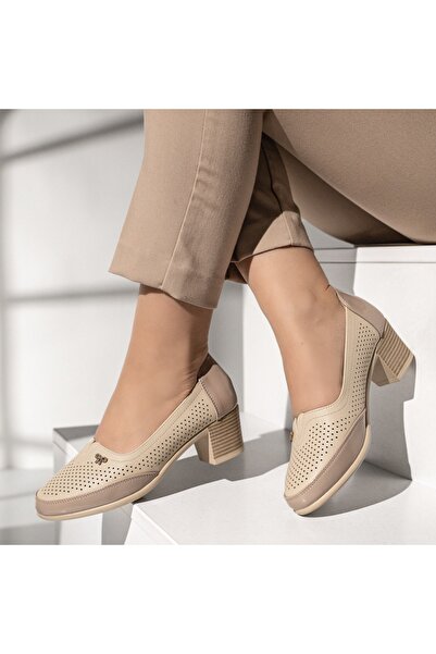 Modlet.ro Women's beige heeled shoes with perforations MOD13356
