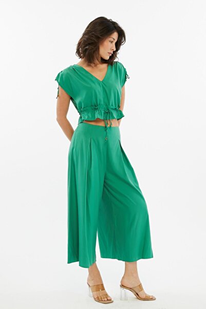 Select Moda Women's V-Neck Suit with Shoulder and Waist Tie Detail