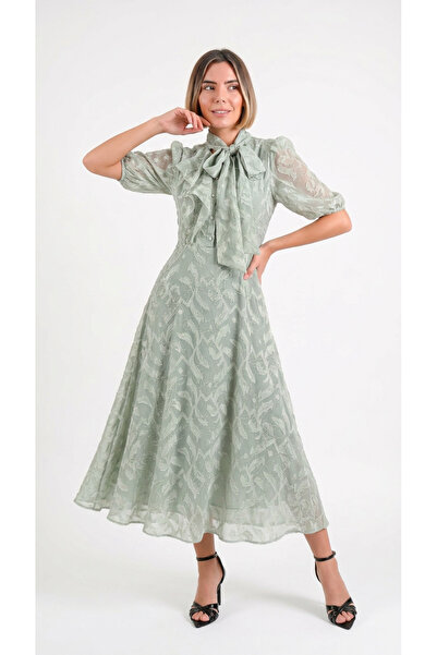 Caddebostan Moda Elegant Embroidered Midi Dress with Bow Detail