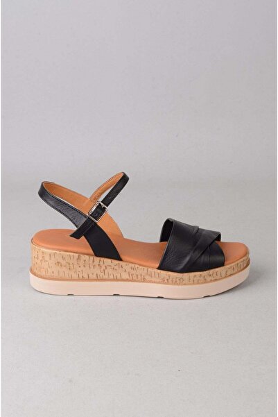 SEÇ KUNDURA Seç 83 genuine leather wedge heel sandal (heel height: 5 cm) black