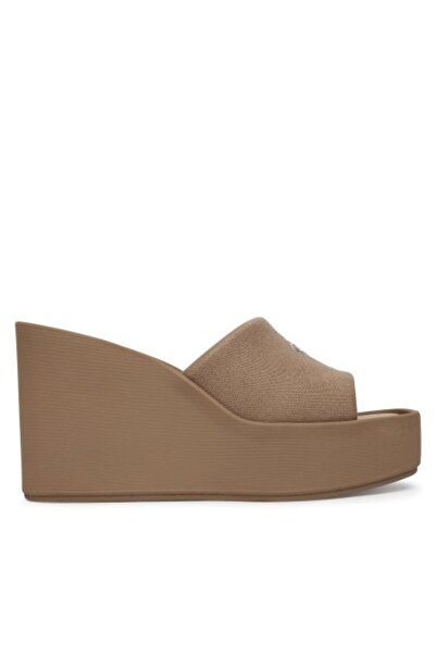 Calvin Klein BEJ KADIN TOPUKLU SANDALET