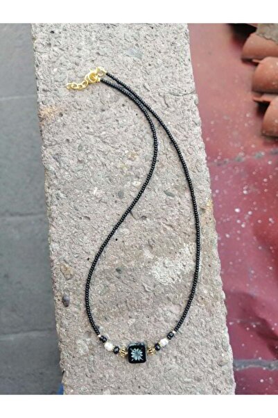 Bozhi Necklace Glass Beads Minimal Elegance