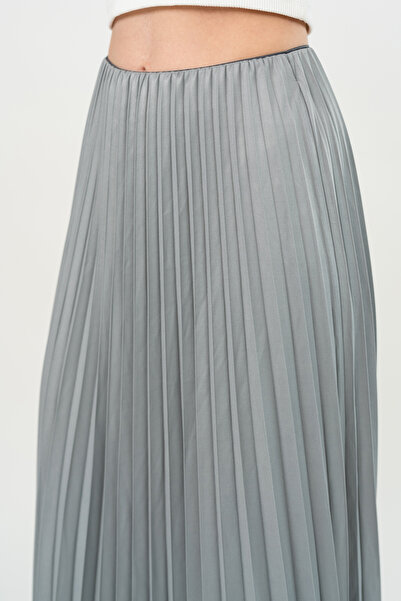 Jodtique Women's Long Pleated Skirt