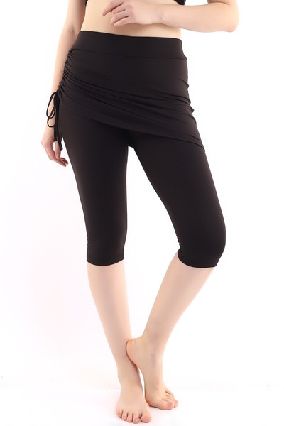 SUERTO Skirted Capri Swimsuit with Side Gathering