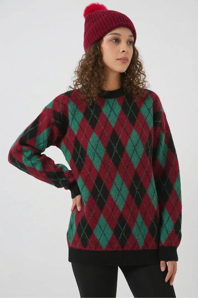 buğrahayalin Women's Round Neck Diamond Patterned Knitwear Burgundy Sweater