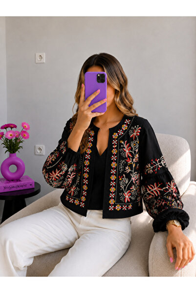 Ekim Store Siyah Çiçek Nakışlı Ceket Bluz