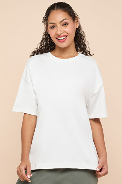 R&B Solid Relaxed Fit T-Shirt with Crew Neck and Short Sleeves