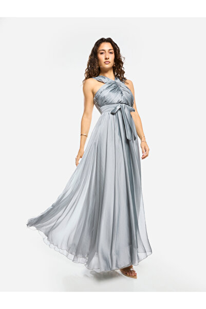 House of Moda By Styli Sculpted Bodice Full Flare Maxi Dress