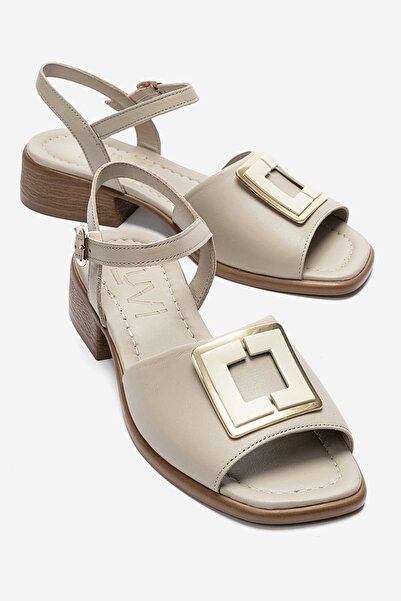 LuviShoes Sandale de damă SVELTE bej din piele naturală cu cataramă