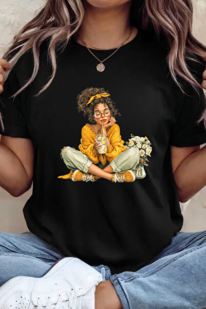 Sarah's Boutique Women's T-shirt – 100% cotton – Daisy Latte