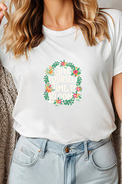 Sarah's Boutique Women's T-shirt – 100% cotton – Time Bloom