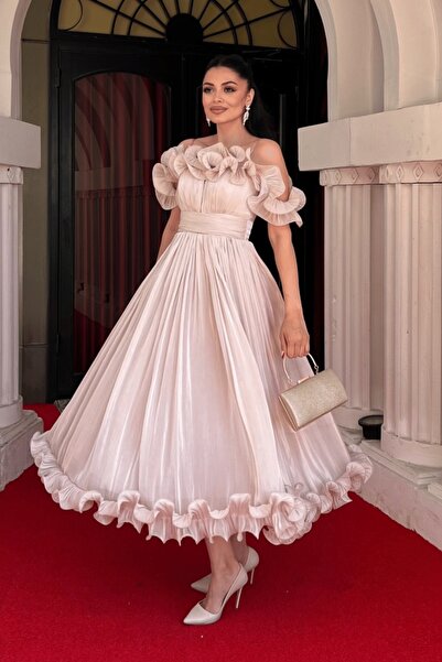 ADAMODA.RO Rochie elegantă din satin creponat cu detalii cu volane