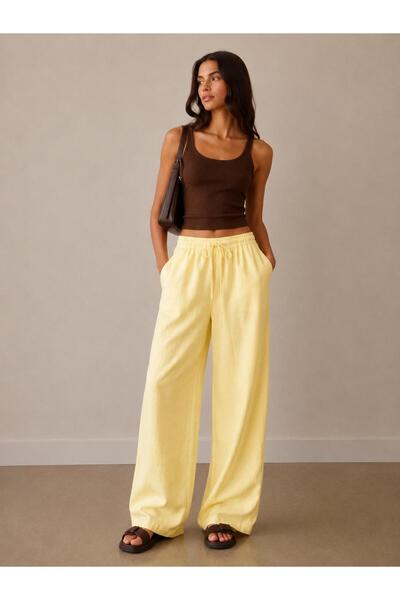 The Moda Linen Blended Loose Cut Trousers