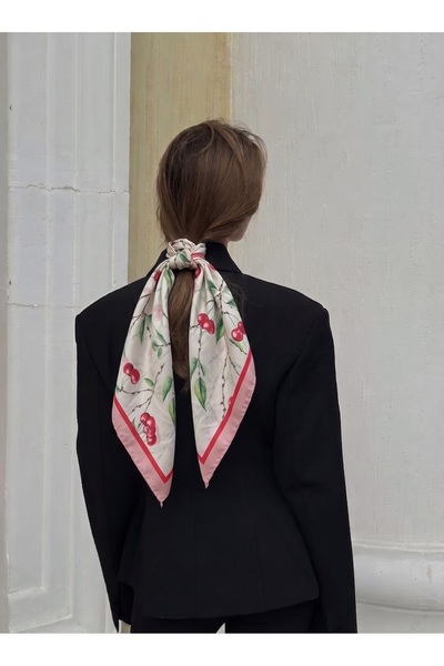 Gistoria Kadın Desenli Saten Rayon Kumaş Bandana Fular 55x55 cm