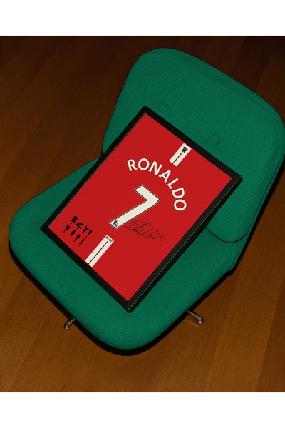Base Concept Poster pictat cu design de tricou Ronaldo 7 ManU (încadrat)