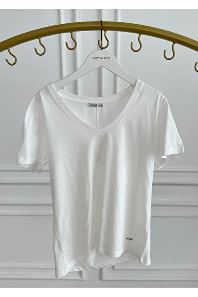 yb yağmur butik Βασικό T-Shirt με λαιμόκοψη