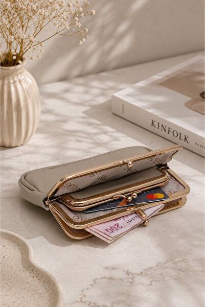 Maslan Bags Women's Beige Multi-Compartment Soft Leather Clip-On Scholarship ...