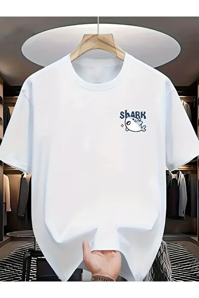 NOURAM تي شيرت برقبة دائرية وأكمام قصيرة مع طباعة جرافيكية بعبارة "shark" على...