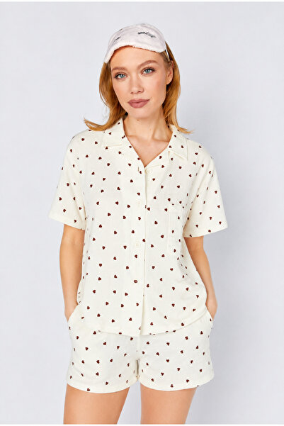 EDITION WOMAN Ecru Appliqué Collar Shirt and Pocket Detailed Shorts Muslin He...
