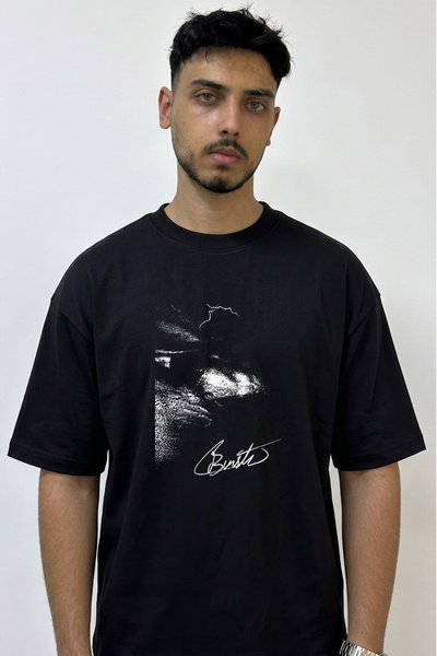 Anetos Tricou negru supradimensionat cu imprimeu Buste Design