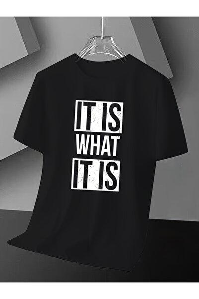 1001 Line [تي شيرت بتصميم جرافيك] تي شيرت أسود بتصميم 'IT IS WHAT IT IS'، نص ...