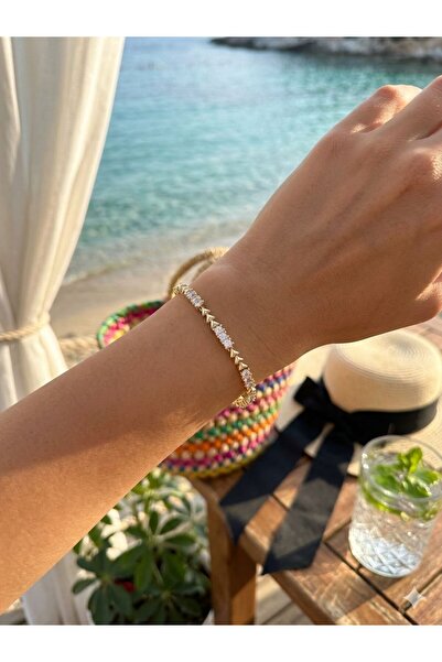 SoulSisco Jewellery VIP 14K Parlak Zirkon Taşlı Sıralı Üçgen V Motifli Gold Z...