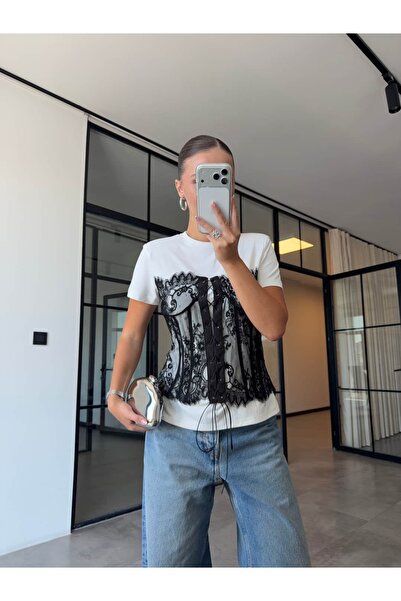 BB Bensu Buyruk VATKALI DANTEL KORSE DETAYLI T-SHIRT