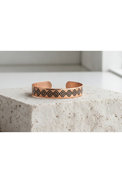 Erol Bakır Copper Baklava Motif Adjustable Clamp Bracelet