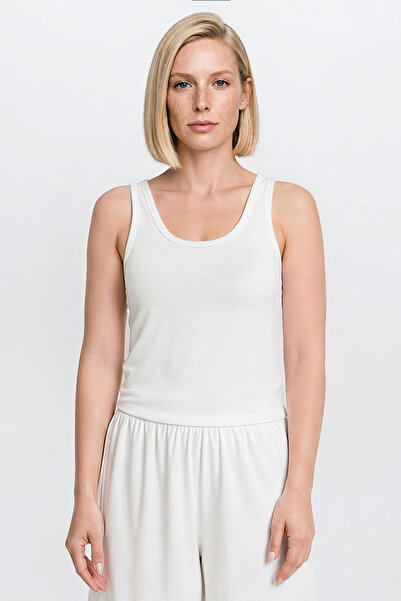 AC&Co / Altınyıldız Classics Women's White Soft Textured Breathable Comfortab...