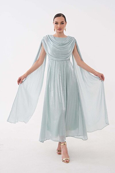 Women's Shoulder Tulle Detailed Pleated Mint Green Long Chiffon Dress