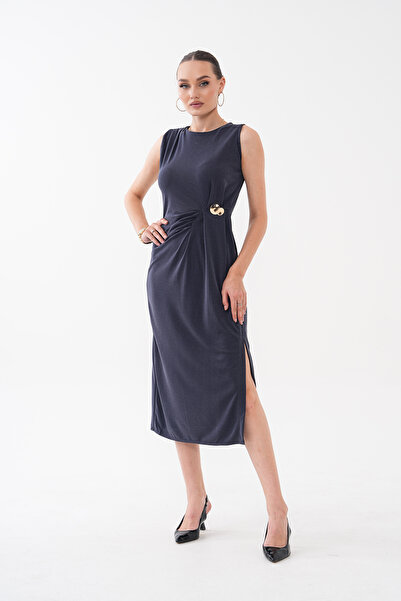 Mega Life Yandan Brooched Pleated Pique Modal Dress