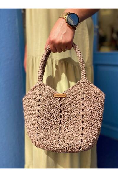 Qualia Butik Women's Hand Knitted Straw Bag