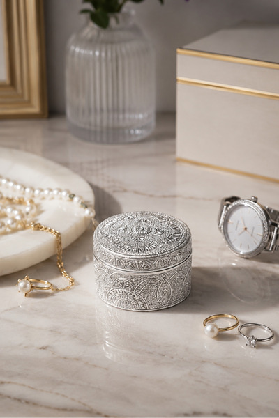 RASHA COLLECTION Gümüş İşlemeli Yuvarlak Takı Kutusu Dekoratif Mücevher ve Yü...