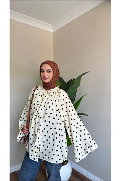 GAMZE ÖZKURT Puantiye Fırfırlı Gömlek