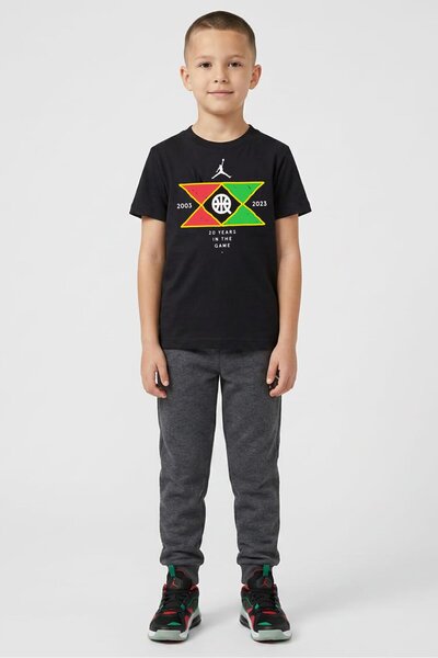 Nike Kids Boy Graphic Print Outdoor T-Shirt, Black
