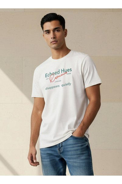 FAV Men Slim Fit Crew Neck Short Sleeves Slogan Print T-shirt