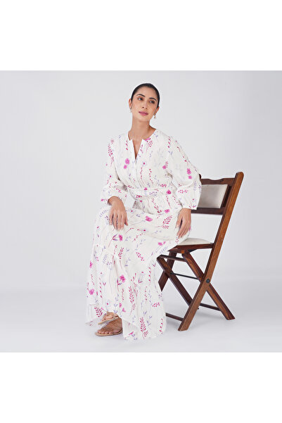 LINELLE White Floral Print Smocked Casual Dress