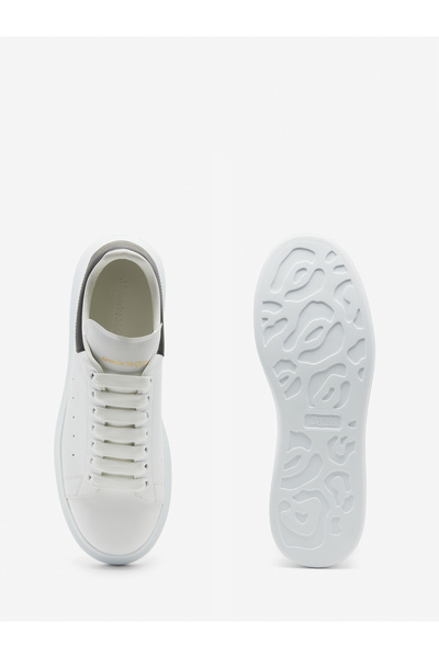 🏷️ Alexander McQueen Oversize Sneaker'la Tarzını Yükselt!