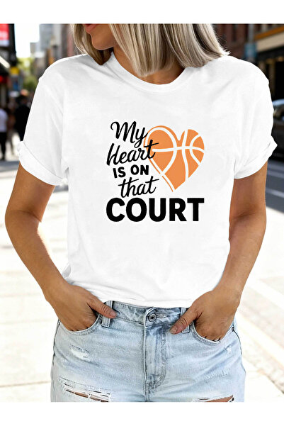 12 HERTZ تي شيرت مطبوع عليه عبارة "My Heart IS ON That COURT" بأكمام قصيرة وي...