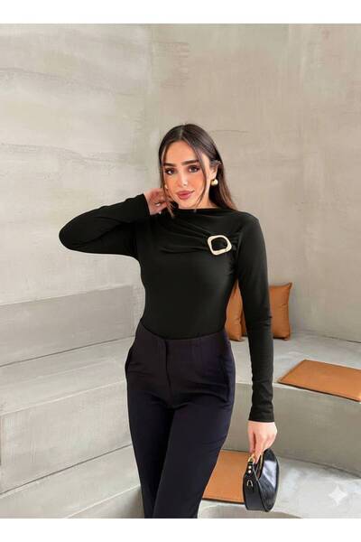 ELAY Fashion بلوزة نسائية سوداء مزينة بتفاصيل البروش ورباطات مطاطية