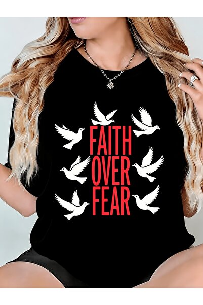 En22 تي شيرت نسائي بتصميم Faith Over Fear Dove، ذو رقبة دائرية مريحة، قابل لل...