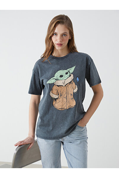 LC Waikiki Tricou de damă din jerseu, cu guler rotund și imprimeu Baby Yoda