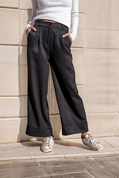 Moda4x4 Women's Clothing Black High Waist, Pocketed and Pleated, Wide Leg Pants