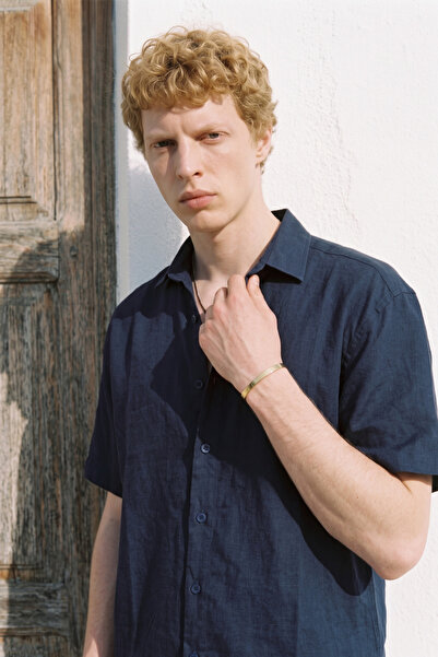 BARRELS AND OIL Men's Bonita Regular Fit Short Sleeve Shirt - Navy Blue