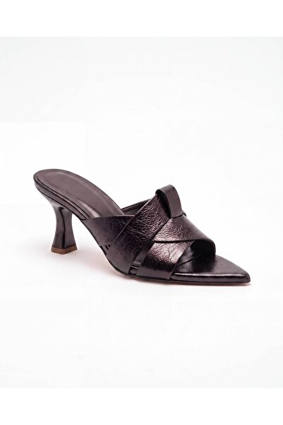 diya shoes Ugio Παντόφλες με λουράκι χιαστί και μυτερή μύτη Γυναικείες με τακ...