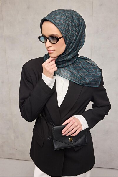 Silk Home وشاح ناعم من القطن والبوليستر بنمط هندسي أسود دخاني 90x90