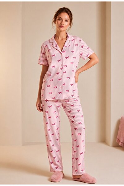 Pembe Çizgili Kurdele Desenli Düğmeli Kısa Kollu Pijama Takımı