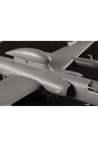 NO BRAND Hobby Boss 81785 1:48 U-2S „Dragon Lady” Model de asamblat cu detali...