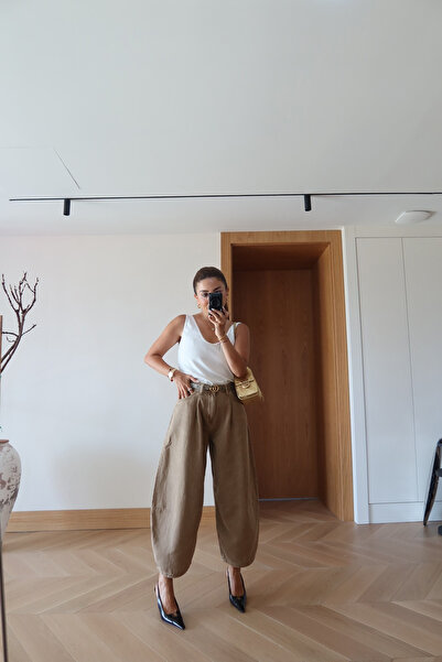 Özge Özgenç بنطلون جينز باريل