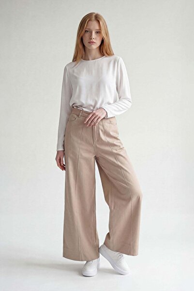 Levidor Beige Wideleg Pants